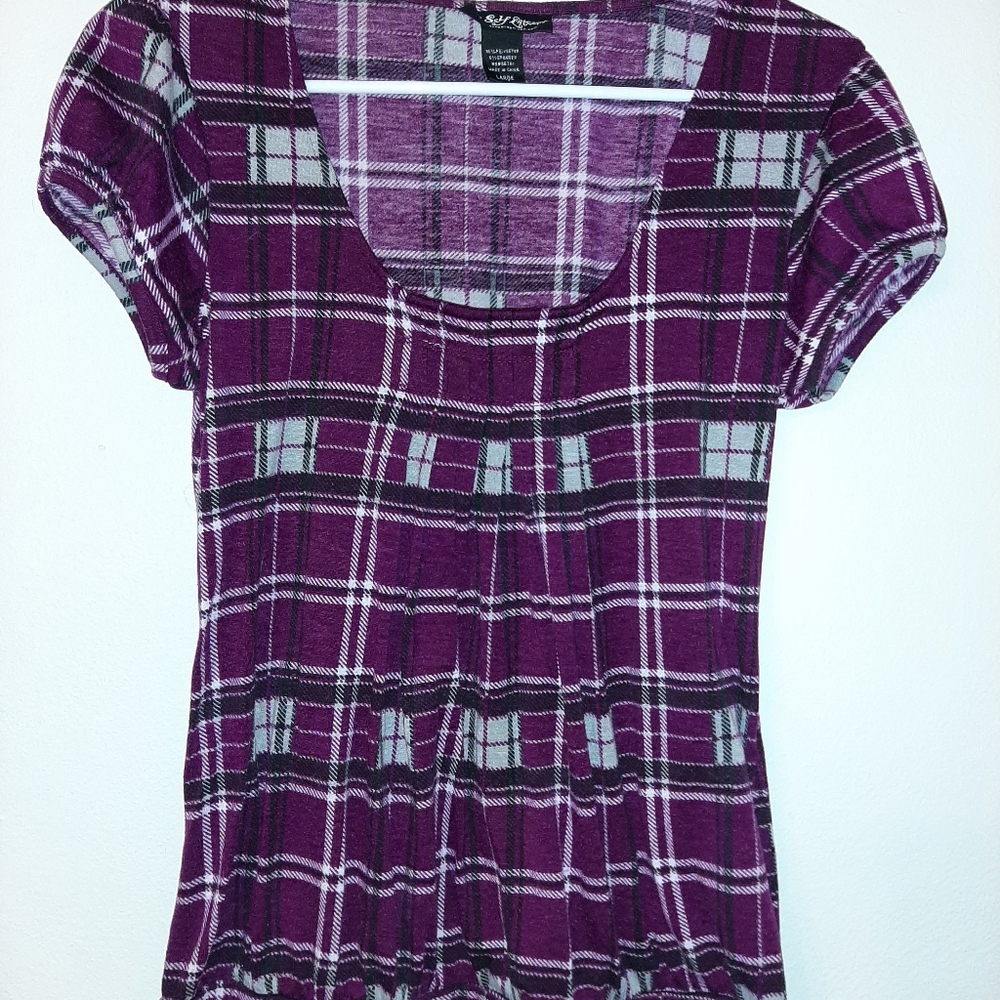 Short sleeve plaid top